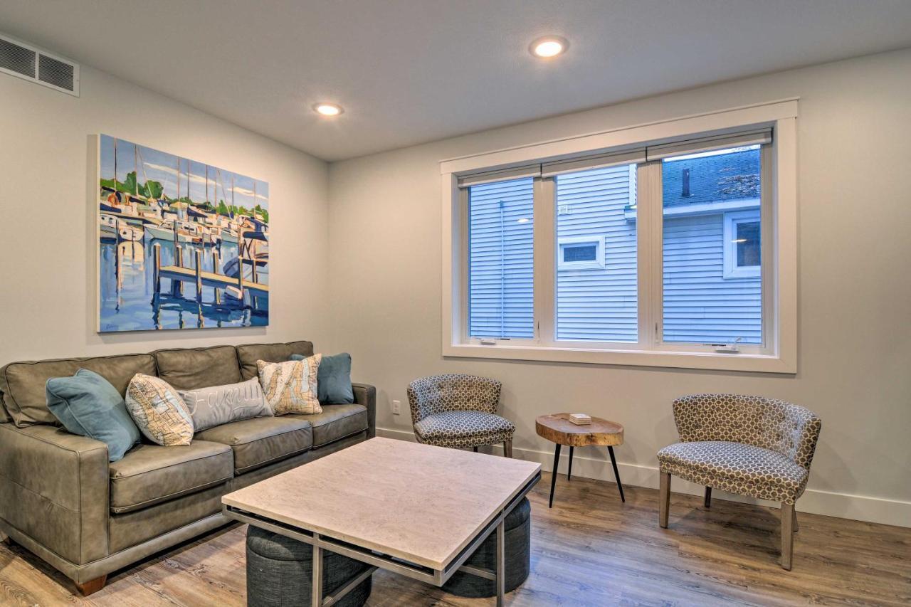 Modern Traverse City Condo About 1 Mi To Bay! 외부 사진